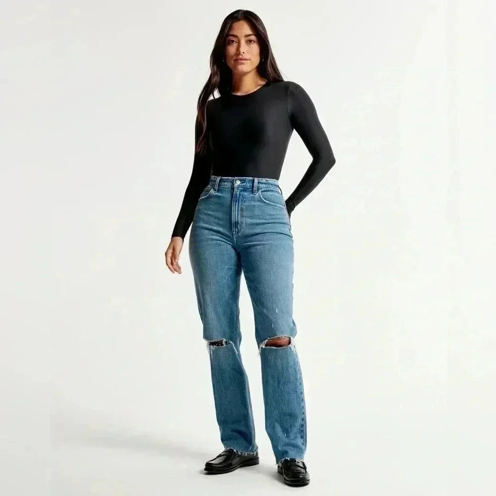 Abercrombie & Fitch Curve Love Ultra High Rise 90’s Slim Straight Size 31